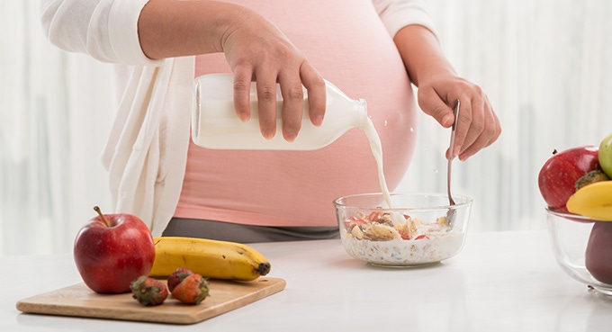 อาหารที่ควรกินในช่วงตั้งครรภ์ : วิตามินและแร่ธาตุที่จำเป็น