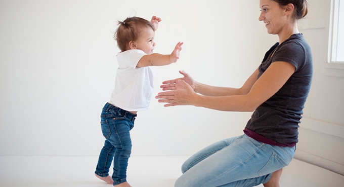 การส่งเสริมพัฒนาการด้านการเคลื่อนไหวให้ลูกน้อยวัยเตาะแตะ
