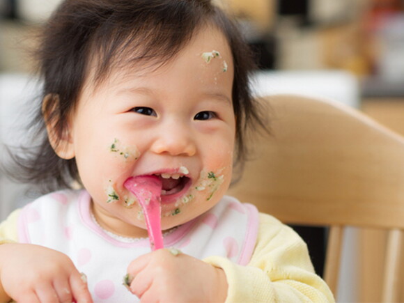 อาหารเด็ก 8 เดือน ลูกกินอะไรดี ตารางอาหารทารก 8 เดือน เสริมโภชนาการ